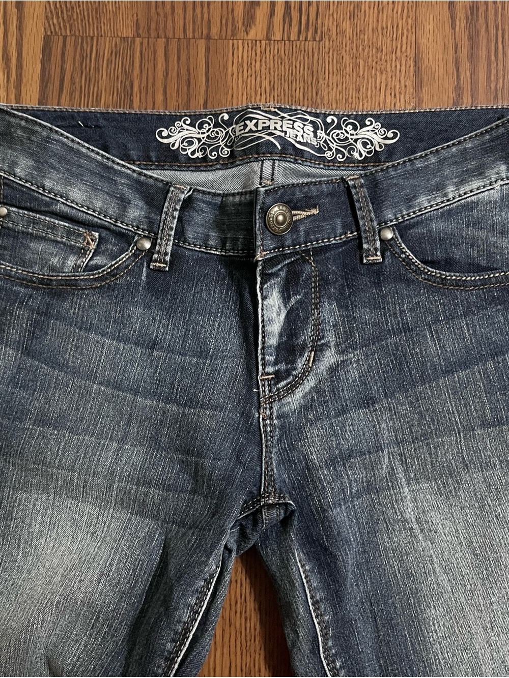 Express Women's Dark Blue Faded Jeans